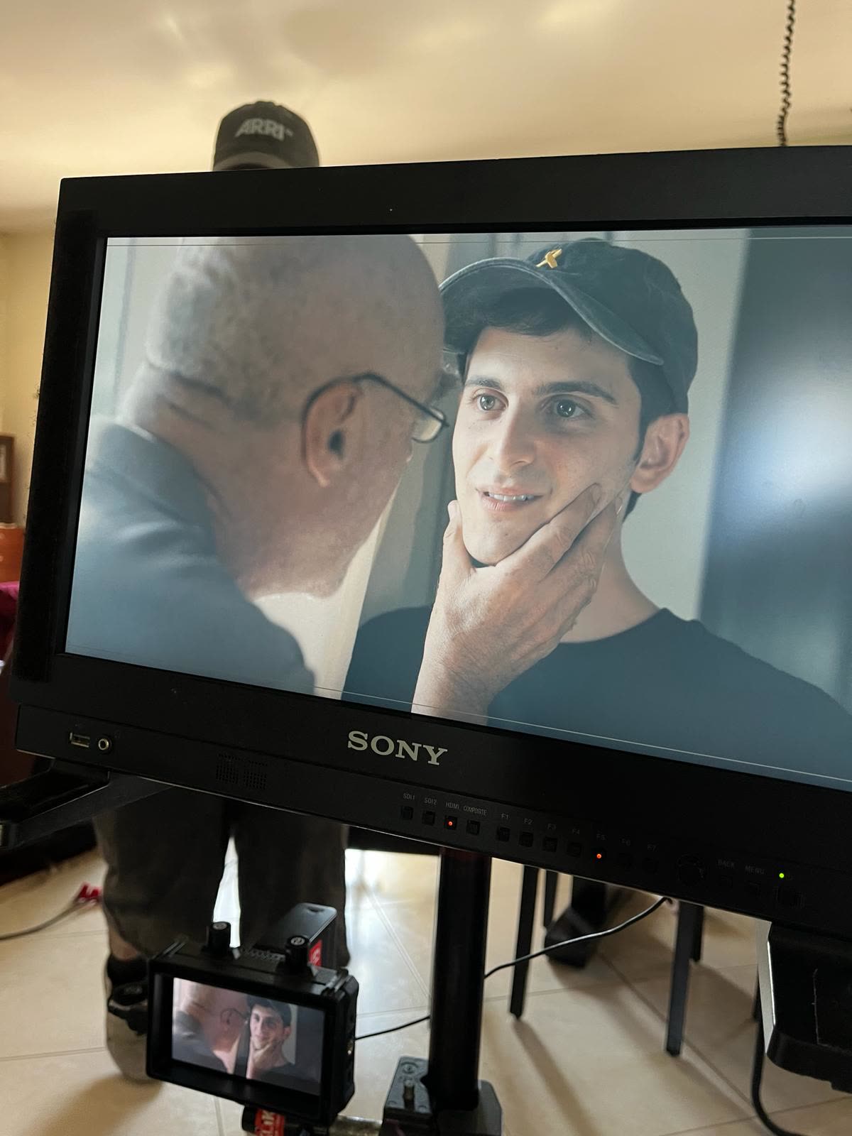 יואב על המוניטור בסט